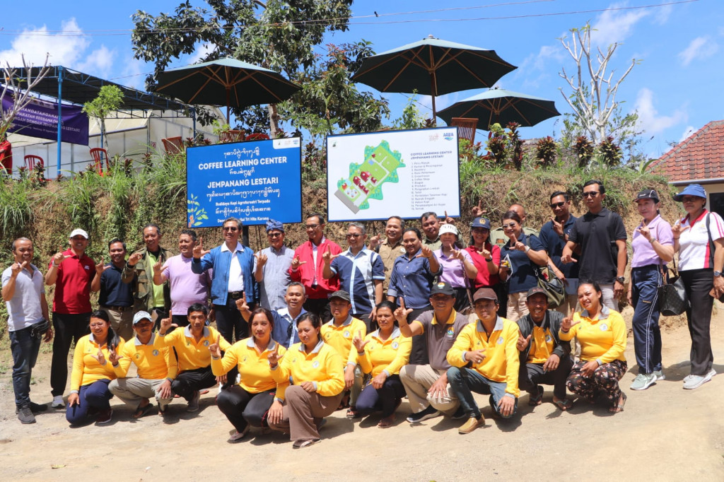 Penandatanganan MoU Jasa Lingkungan Forum TJSP Badung dengan Kelompok Tani Jempanang Lestari dan Pelaku Usaha/ Wisata